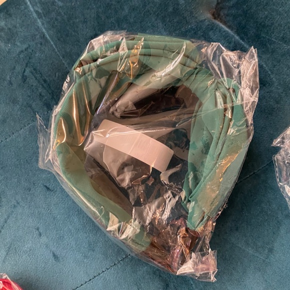 Lot of 5 Bow Headbands Red Green Taupe Baby-Blue Burgundy Hair Accessories - Picture 8 of 12